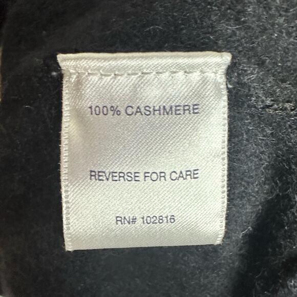 Ryllace Black Cashmere Sweater V-neck plus 1x - Picture 4 of 6